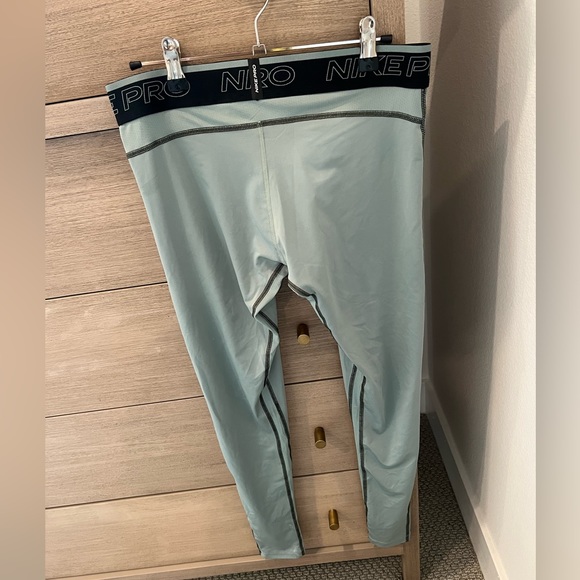 NWT-Men’s Nike pro tights (dry fit) - Picture 3 of 5